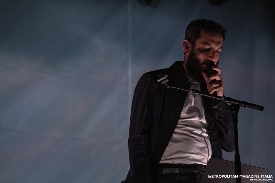 Vasco Brondi, le foto del concerto di Roma per “Villa Ada Incontra Il Mondo” Vasco Brondi, foto del concerto di Roma a Villa Ada - Ph © Valerio Sablone