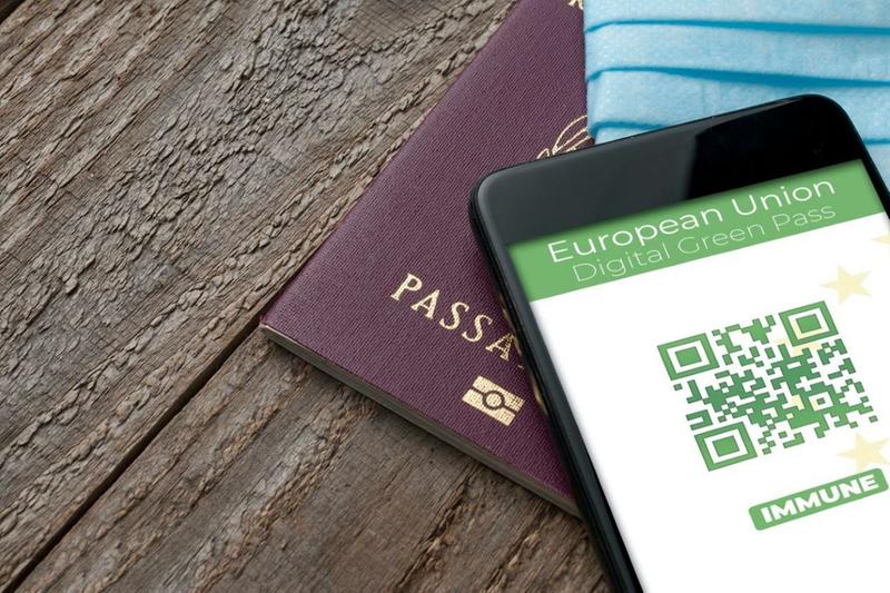 Green pass, aperti i viaggi in Europa: cosa è, come si usa, quando si usa Green pass