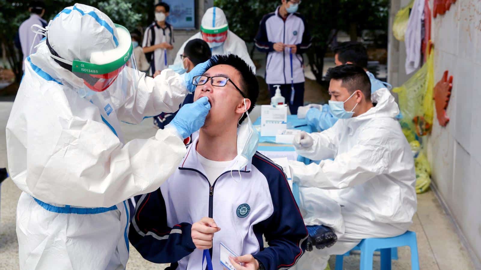 Covid, al via 11 milioni di test a Wuhan dopo i contagi registrati Wuhan, fonte qz.com