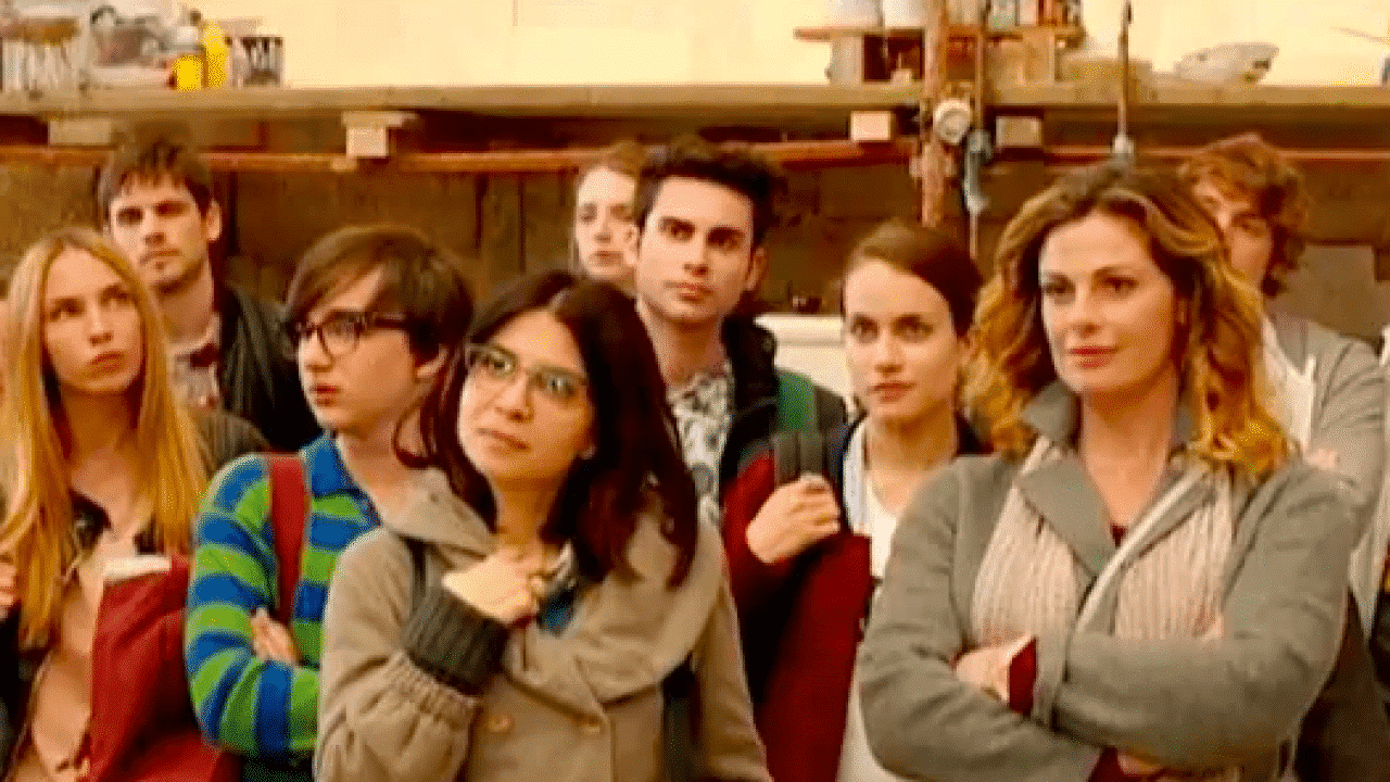 “Non c’è campo”: stasera in TV la commedia di Moccia sul rapporto tra i giovani e i loro smartphone "Non c'è campo" - Photo Credits: Leggilo.org