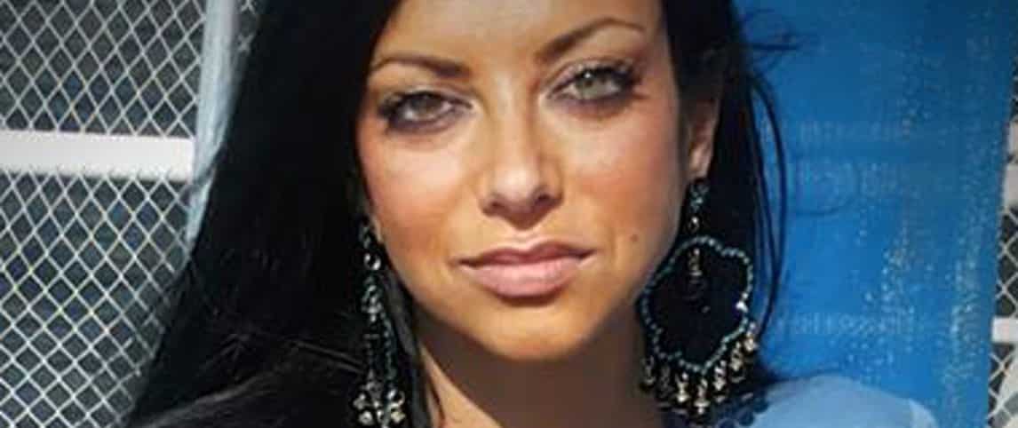 Tiziana Cantone, parla il perito: “Fu strangolata con una sciarpa, non fu suicidio”