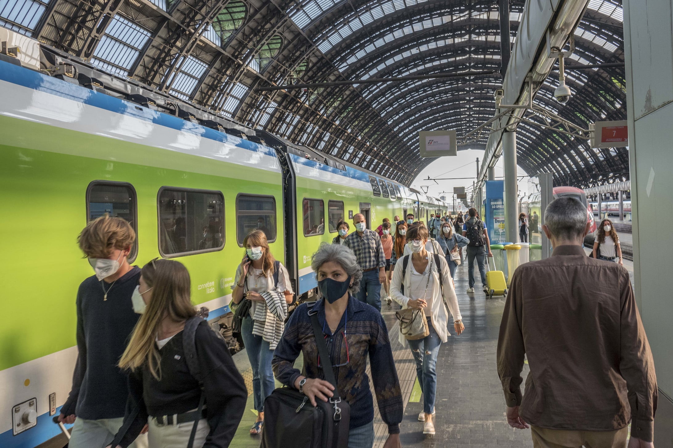 L’Italia è quel paese in cui la masturbazione in treno non è un reato L'Italia è quel paese in cui la masturbazione in treno non è un reato © tgcom24.mediaset.it