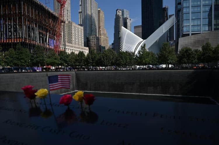 11 settembre, Biden a Ground Zero insieme a Barack Obama e Bill Clinton