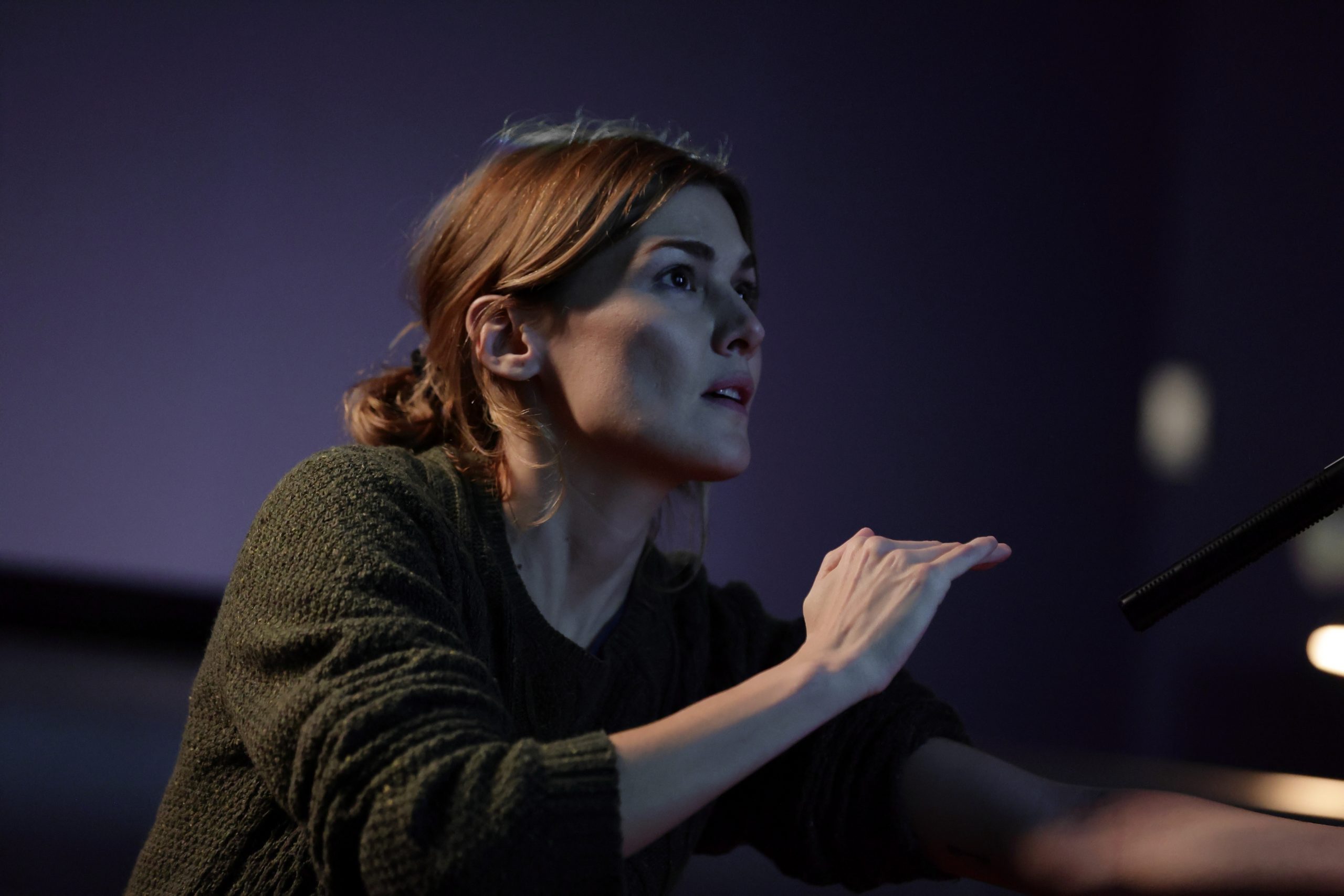 “Tres – Out of sync”: i suoni dell’Io si negano al presente