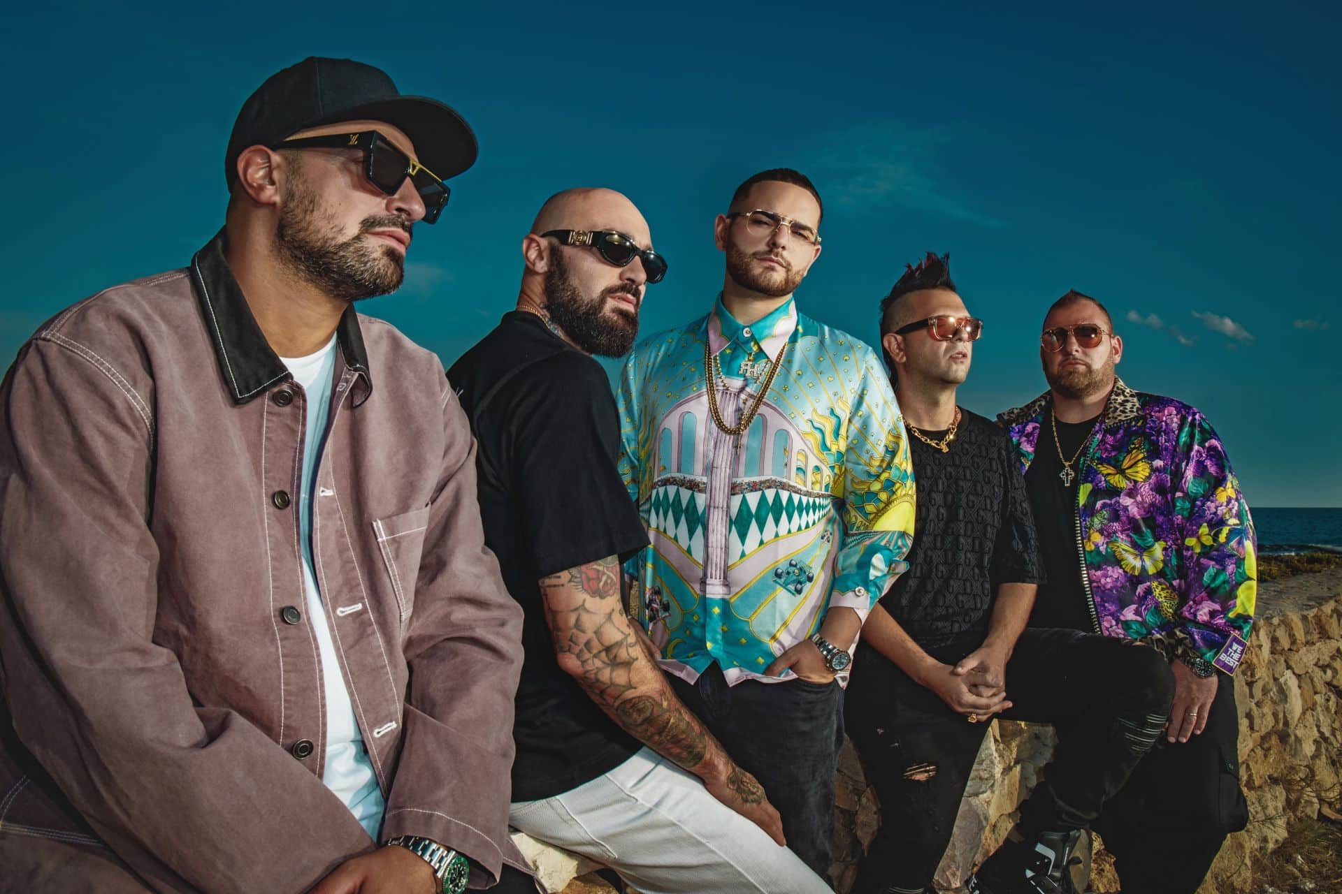 Rocco Hunt ed i Boomdabash insieme per il nuovo singolo “Fantastica” Rocco Hunt e Boomdabash insieme per il nuovo singolo "Fantastica" - Ph © Fabrizio Cestari