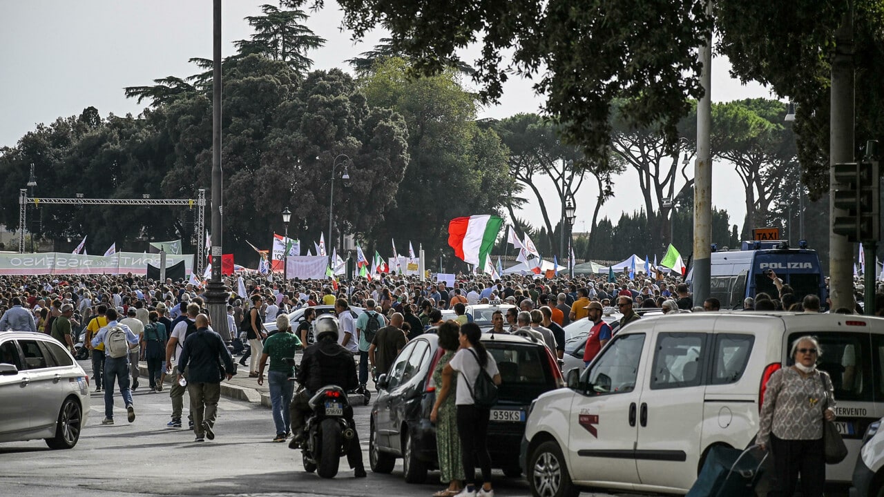Tornano i No Green Pass in piazza tra Roma, Milano e Trieste