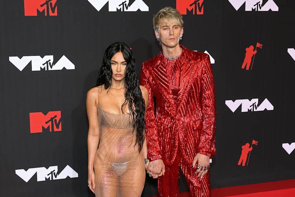 Megan Fox e MGK infiammano gli MTV Awards