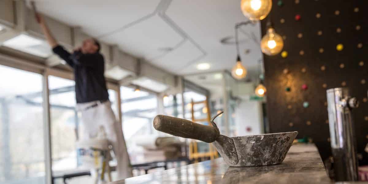 Ristrutturazione negozi attività commerciali