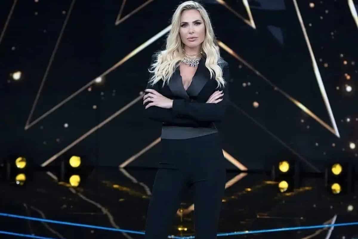 “Star in the Star” che disastro: prima il flop, poi il plagio e adesso i cambiamenti