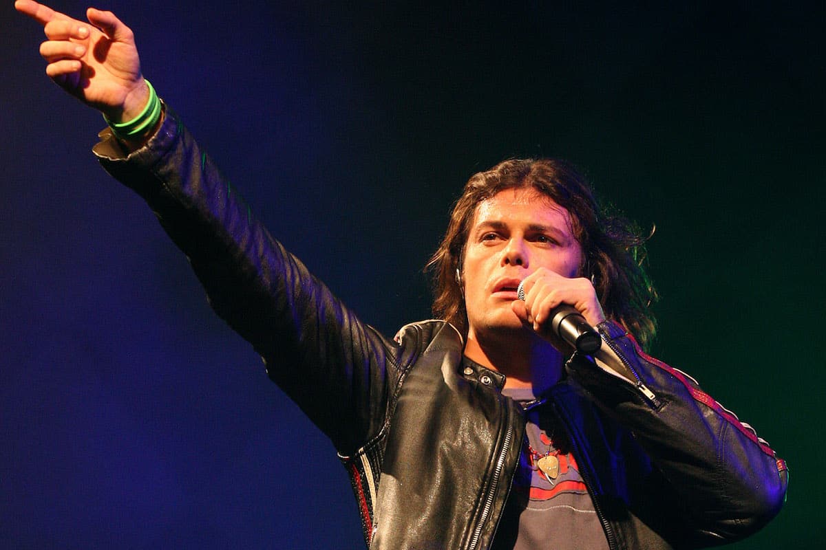 Gianluca Grignani, la verità sulla droga nel libro ‘Residui di rock’n’roll’: ”Le speculazioni sono state tantissime”