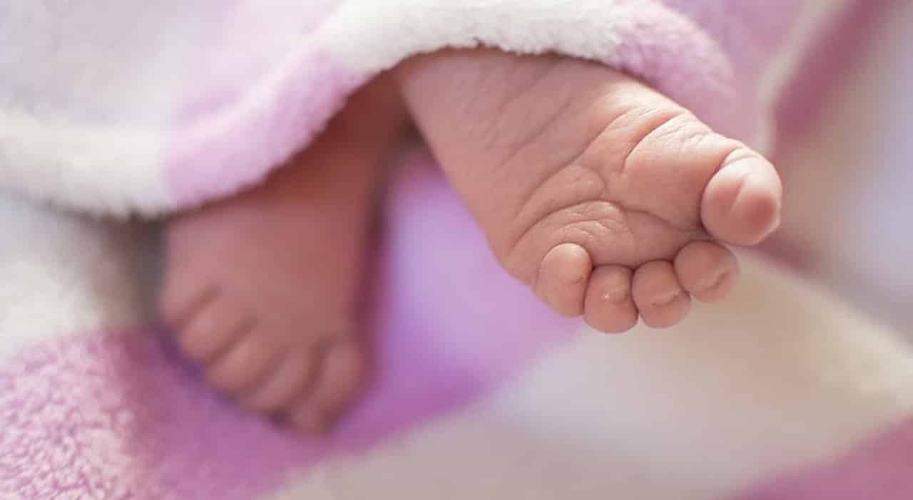 Kiev, coppia di italiani ha abbandonato la figlia di 16 mesi