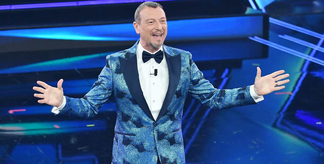 Tutte le novità di Sanremo 2022: Amadeus contro le quote rosa nella competizione Sanremo 2022, Amadeus annuncia i cantanti per le serate di martedì e mercoledì