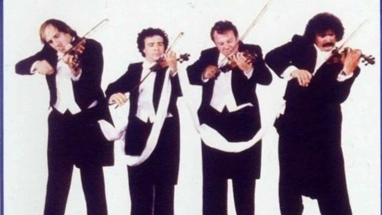 “Grand Hotel Excelsior”, stasera in tv la commedia di Castellano e Pipolo
