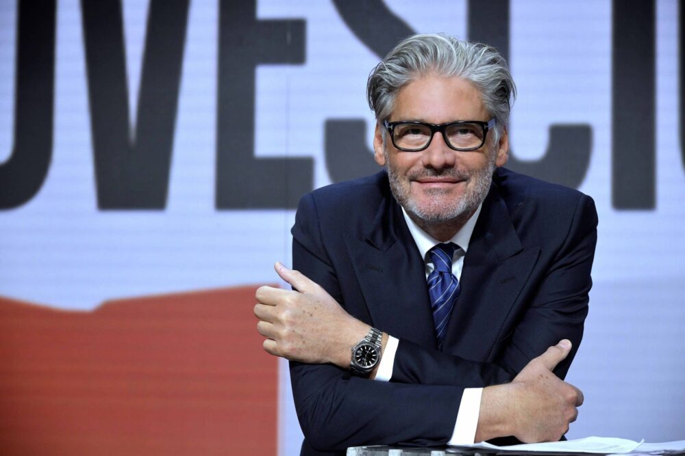 ”Dritto e rovescio”, questa sera stretta sulle manifestazioni e inchiesta sulle bufale no-vax