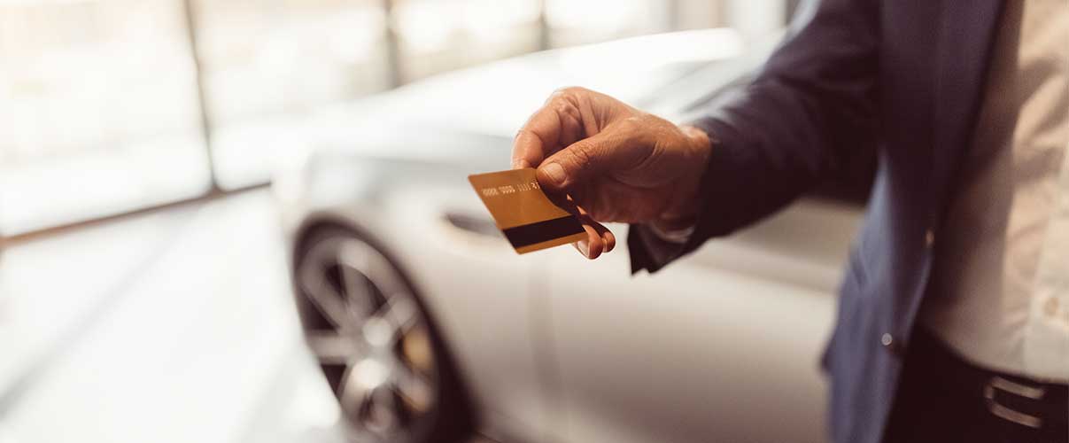 Noleggiare senza carta di credito? Si può fare