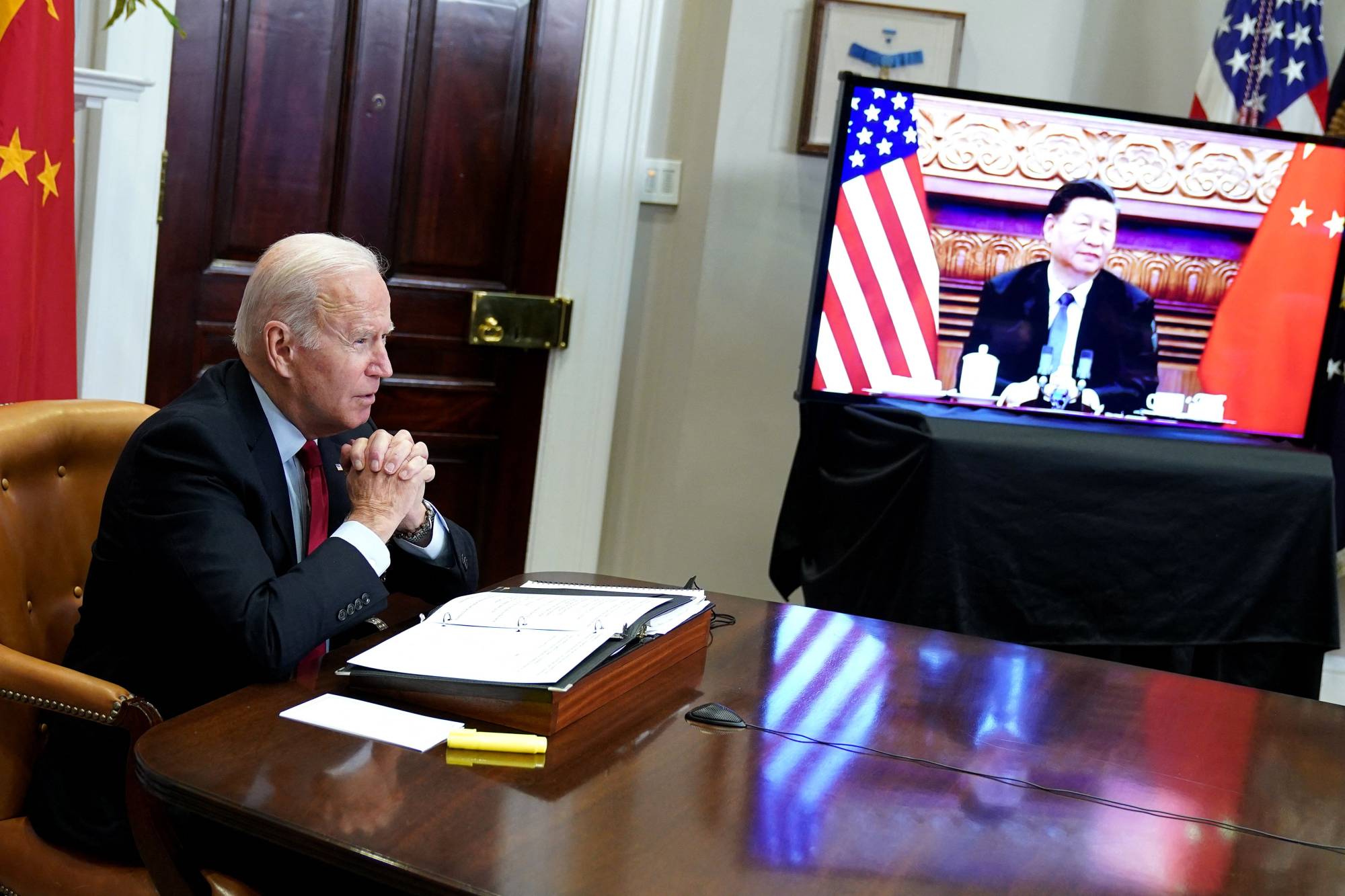 Summit virtuale tra Biden e Xi Jinping: tensione su Taiwan