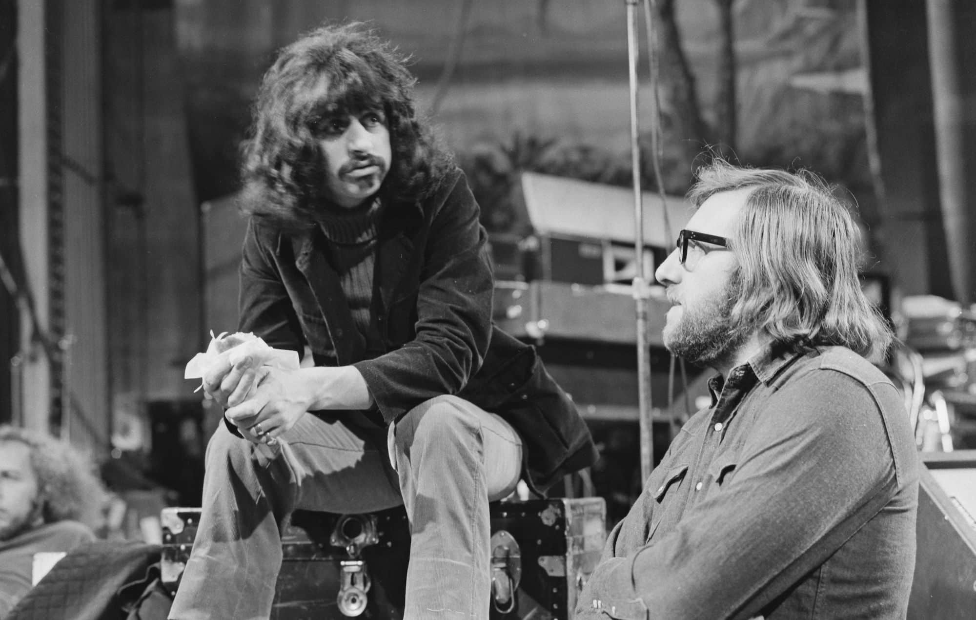 Beatles, nel 2023 arriverà il libro dello storico tour manager Mal Evans