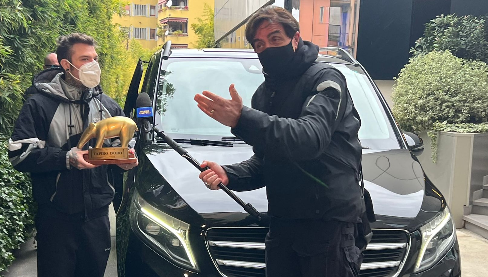 Stasera a “Striscia La Notizia”, tapiro d’oro a Fedez Stasera a Striscia tapiro d'oro per Fedez