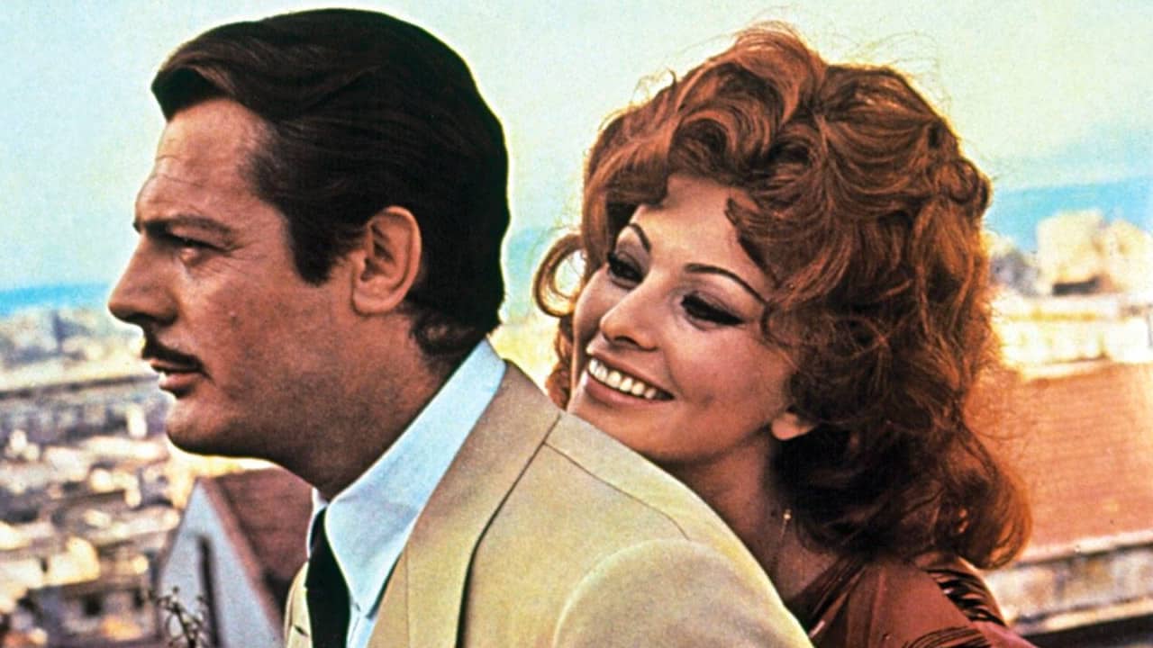 “Matrimonio all’italiana”, un successo senza tempo stasera in tv