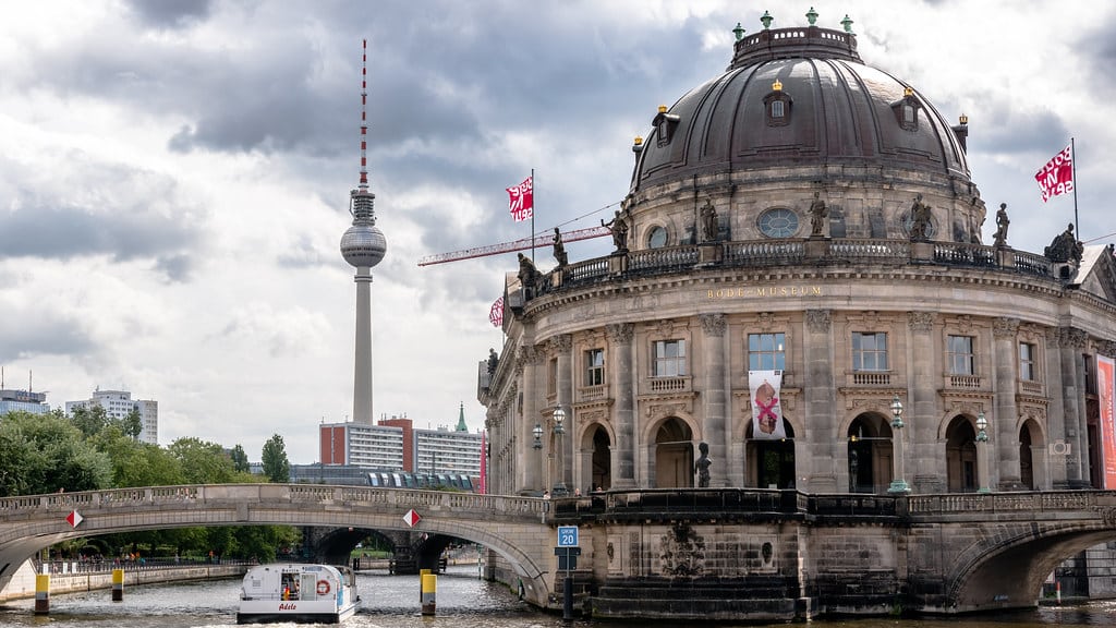 Berlino: blackout elettrico, 90mila persone al freddo