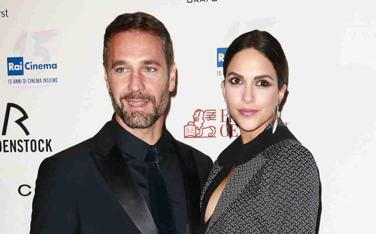 Raoul Bova finisce in tribunale per aver difeso la compagna: stava per essere investita