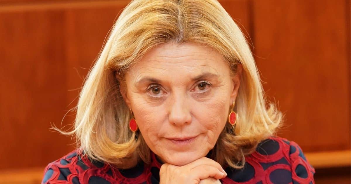 Elisabetta Belloni candidata al Quirinale, chi è l’ambasciatrice a capo del Dis