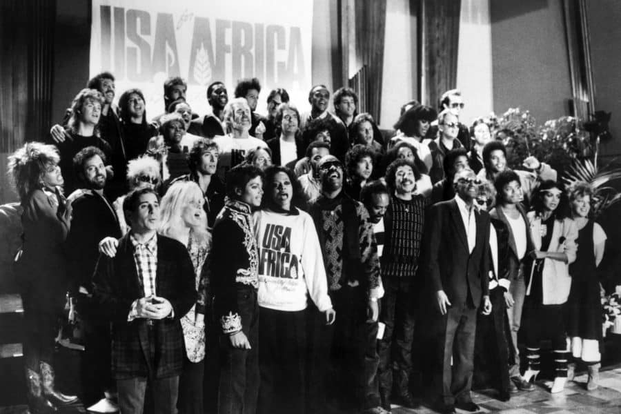 Musica e solidarietà: 37 anni di “We are the world” we are the world © OHS magnet