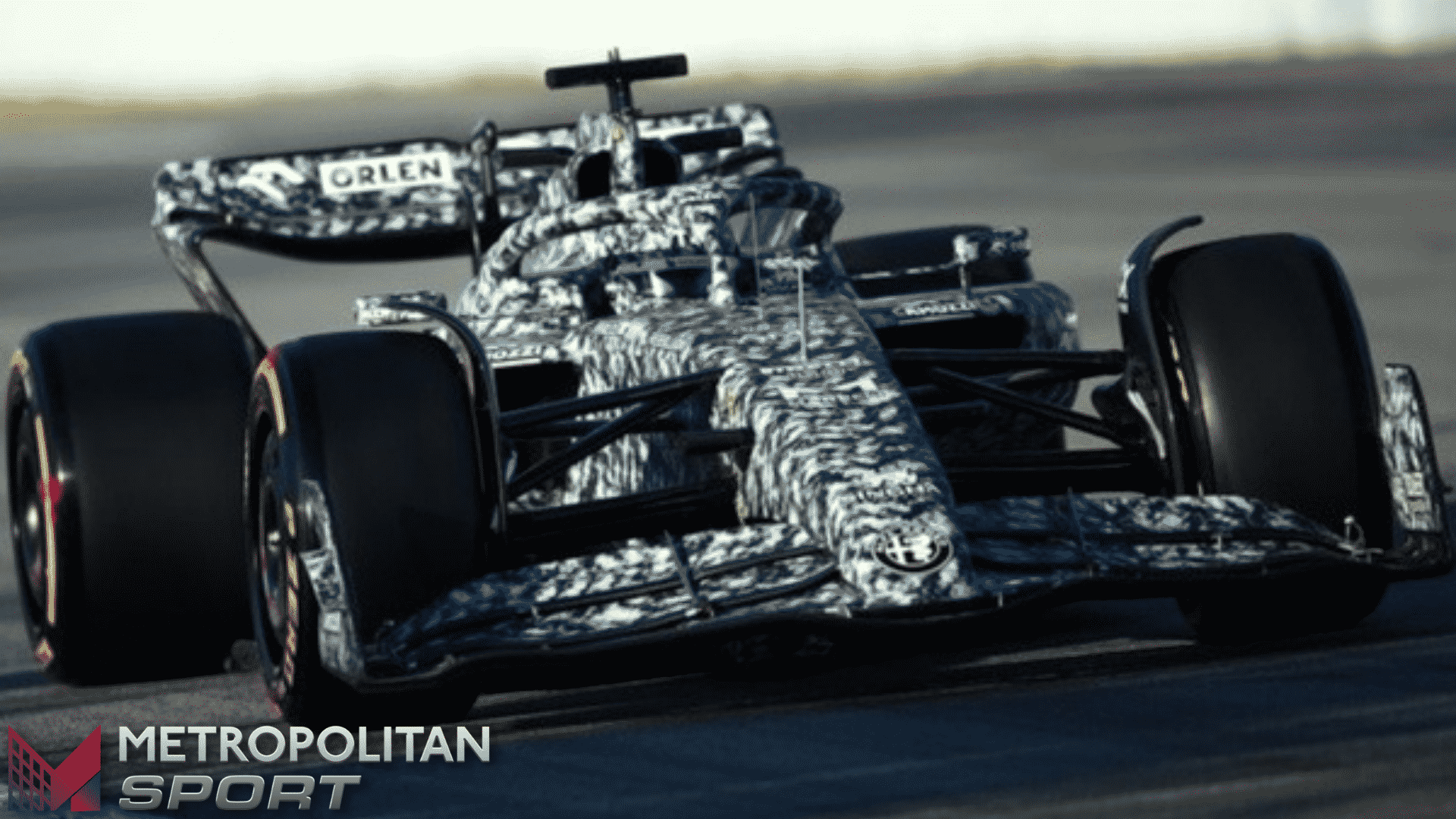 Formula 1, test Barcellona: c’è una strana vettura in pista nelle prove