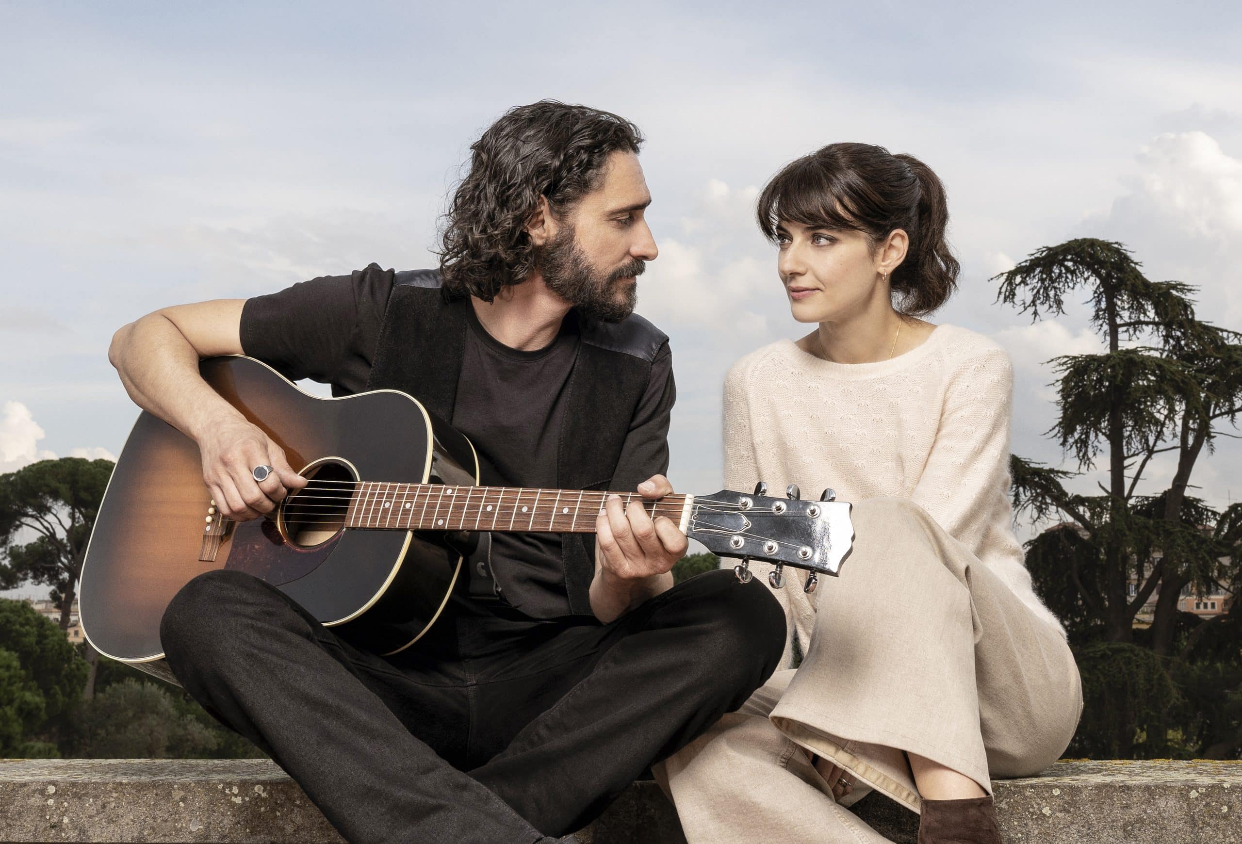 Ecco il Trailer del film “Sulle Nuvole”: l’esordio alla regia di Tommaso Paradiso