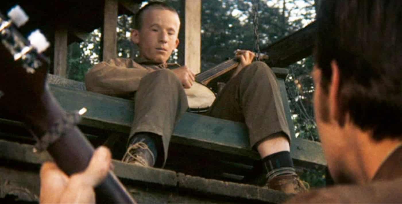 “Un tranquillo weekend di paura”: civiltà contro pre-storia questa sera su Rai Movie