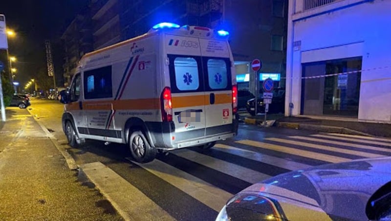 Bari: paramedico addormenta e violenta una studentessa in ambulanza