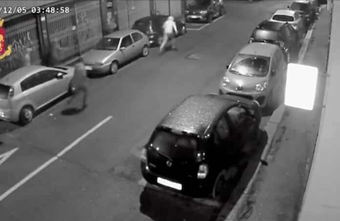 Quattro ragazzi aggrediti a Bologna da una baby gang