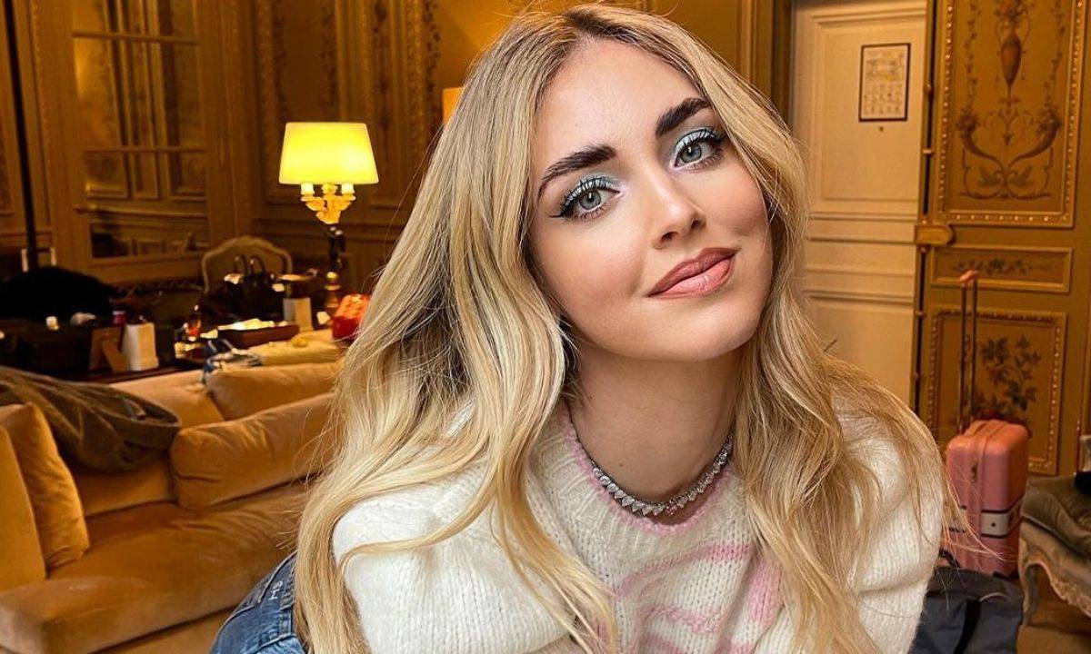 Chiara Ferragni promuove la campagna #LoveFiercely per l’amore senza frontiere