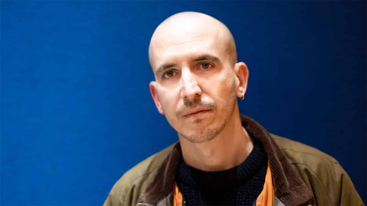 Chi è Giovanni Truppi, il cantante polistrumentista al Festival di Sanremo 2022 Chi è Giovanni Truppi