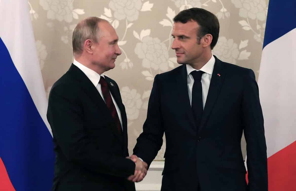 Ucraina: Macron andrà lunedì da Putin, la tensione rimane alta tra Washington e Mosca