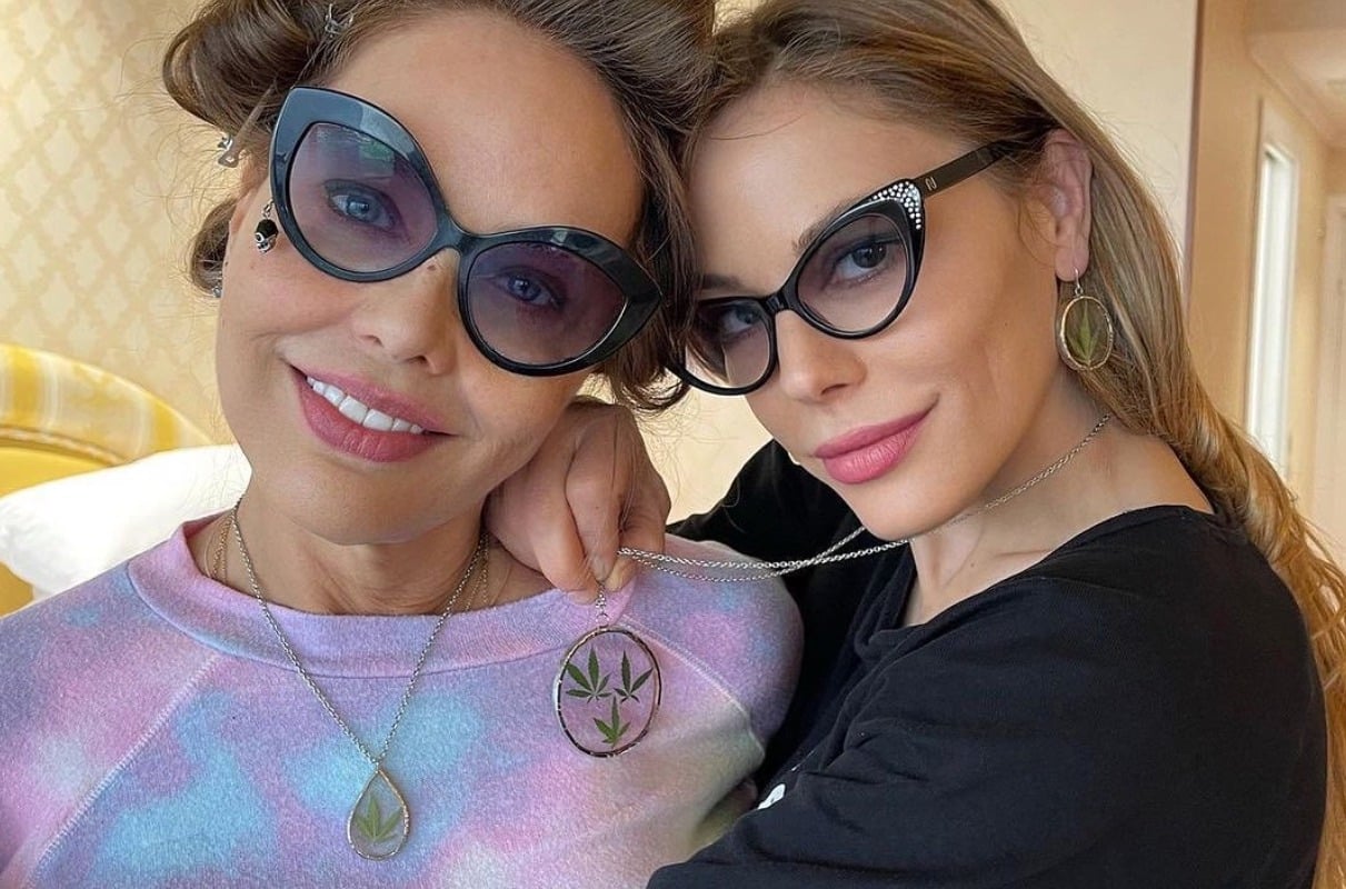 Sanremo 2022, polemica surreale contro Ornella Muti: arriva il test tossicologico per “artisti e conduttori”