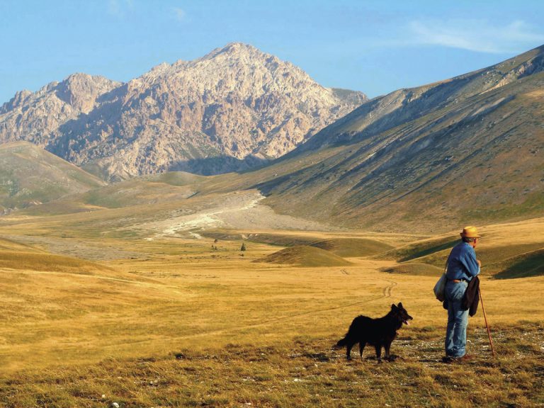 La nuova riforma della Costituzione: in primis la tutela dell’ambiente La nuova riforma costituzionale e la tutela ambientale. Il Parco Nazionale del Gran Sasso