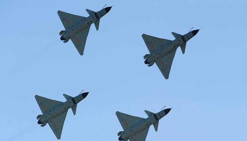 Taiwan: spazio aereo violato da 13 caccia cinesi