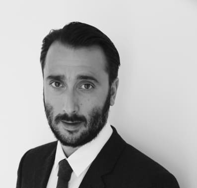 Emmanuel Gintzburber è il nuovo CEO di Versace Emmanuel Gintzburber Versace - Photo Credits retailinasia.com