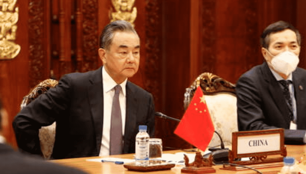 La Cina non vuole essere il bersaglio dalle sanzioni alla Russia