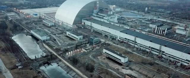 La centrale nucleare di Chernobyl è “completamente ferma”: c’è rischio di rilascio di materiale nucleare Chernobyl centrale nucleare - Photo credits yahoo.com
