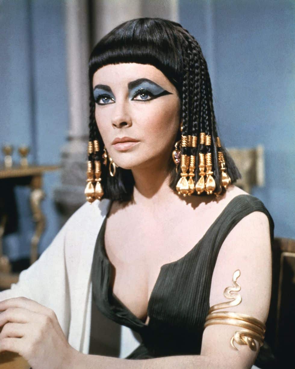 Liz Taylor: omaggio alla diva dagli occhi viola liz taylor occhi viola diva