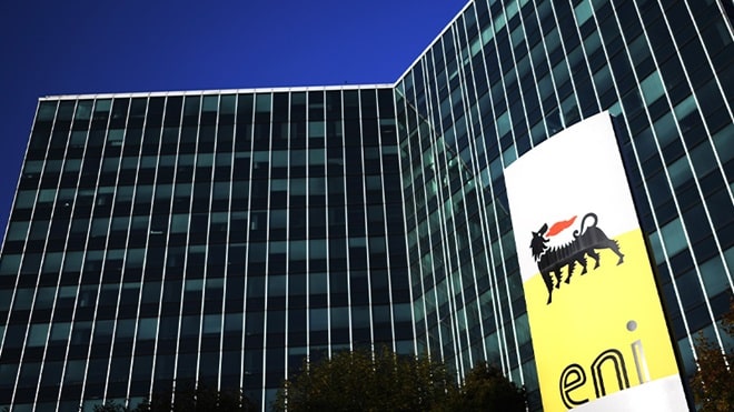 Eni sospende i contratti di acquisto del petriolio da Mosca