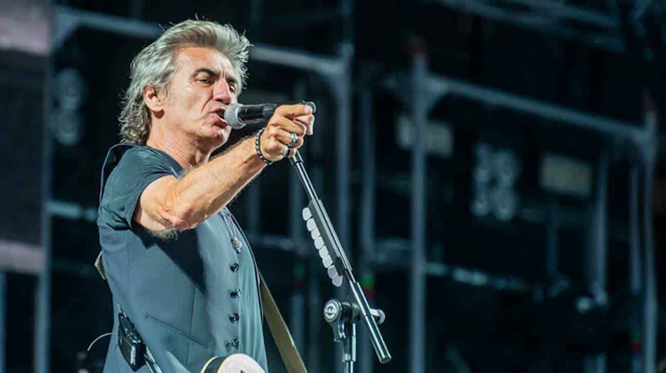 Luciano Ligabue: 62 anni di grande musica Copyright https://www.lamiacittanews.it/accadde-oggi-13-marzo-1960-nasce-il-mitico-luciano-ligabue/