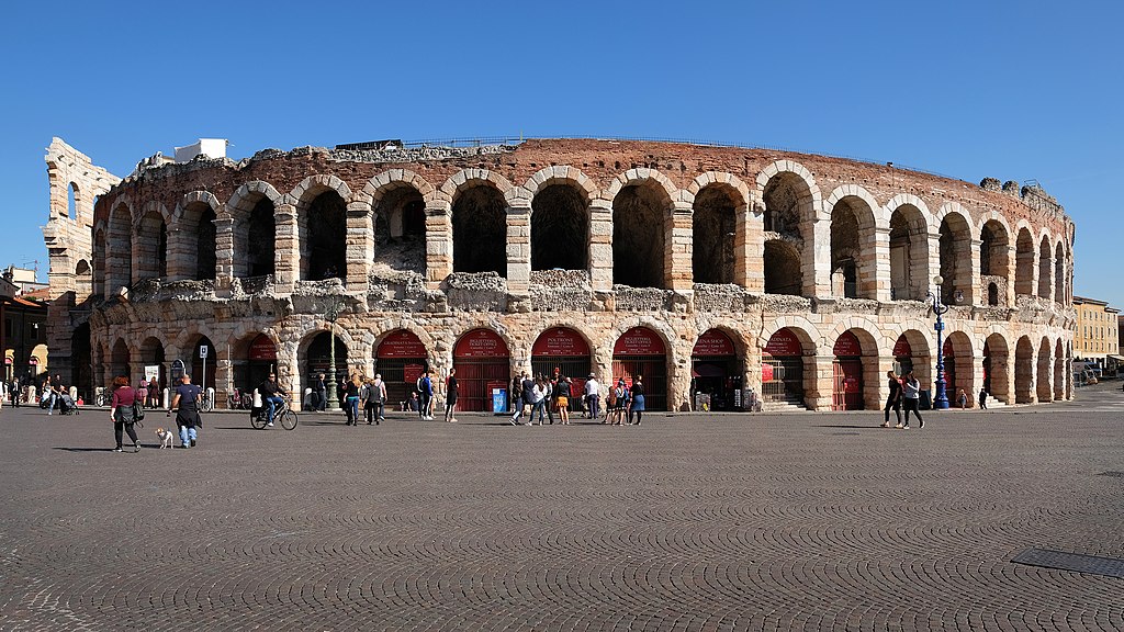 Arena di Verona, dal 25 Aprile l’apertura di stagione con Zucchero Arena di Verona Apertura Stagione - Wikipedia