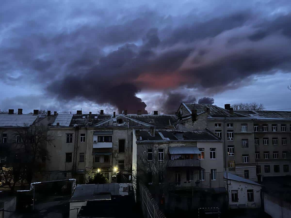Odessa sotto attacco dai Russi: missili e esplosioni