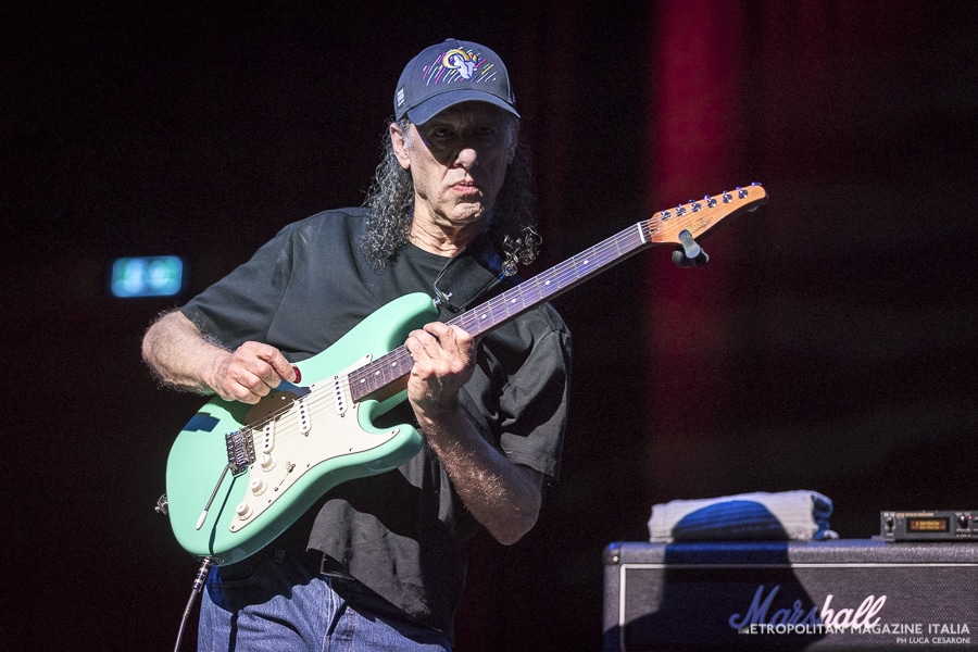 Scott Henderson, le foto del concerto all’Auditorium Parco della Musica di Roma Scott Henderson live Auditorium Parco Della Musica di Roma - Ph © Luca Cesaroni