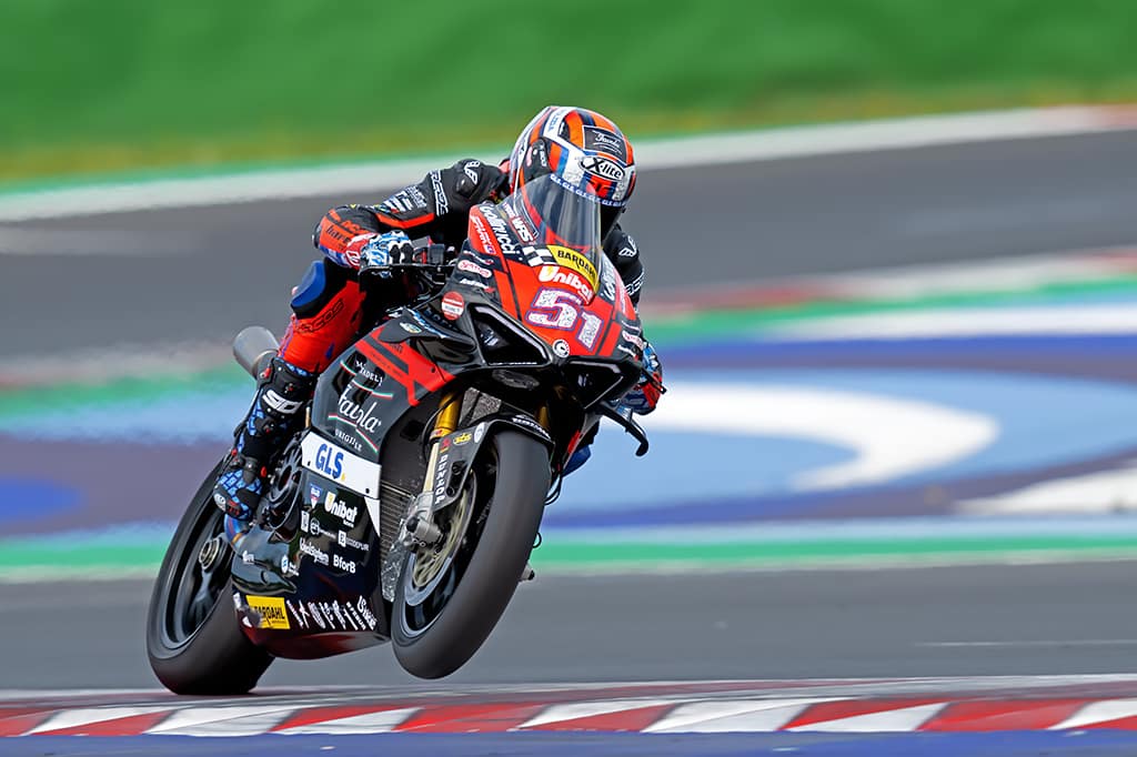 È successo di tutto in Gara 2 SBK a Misano: la vittoria è andata a Michele Pirro