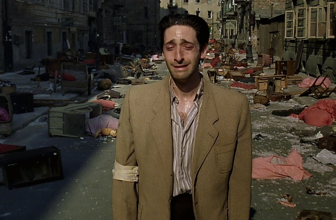 Stasera in tv “Il pianista”, la memoria di Polanski Il pianista Polanski - Photo Credits https://www.taxidrivers.it/103769/film-da-vedere/stasera-tv-iris-alle-21-pianista-film-roman-polanski-vincitore-della-palma-doro-tre-oscar.html
