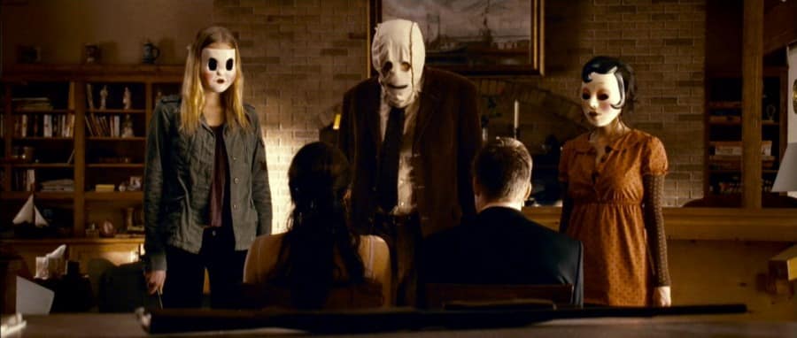 “The Strangers”: chi bussa alla mia porta?